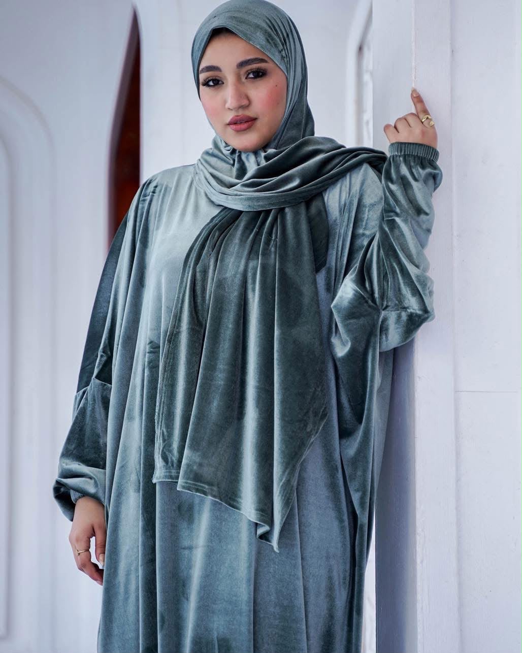 Women's Sage Green Velvet Prayer Dress