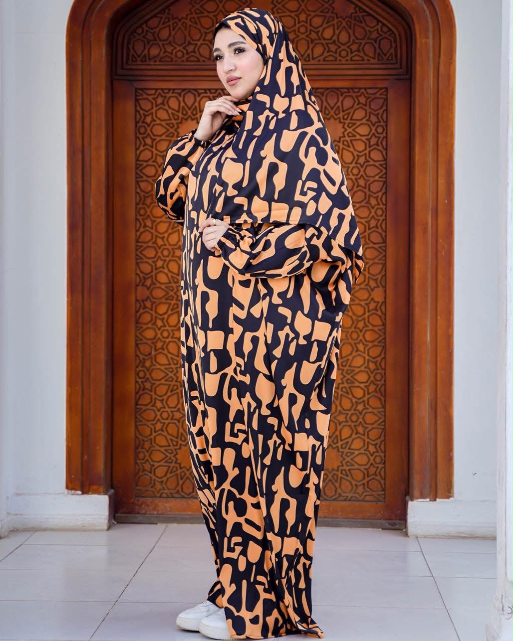 عباية صلاة مشجرة أسود في برتقالي 🖤🧡
